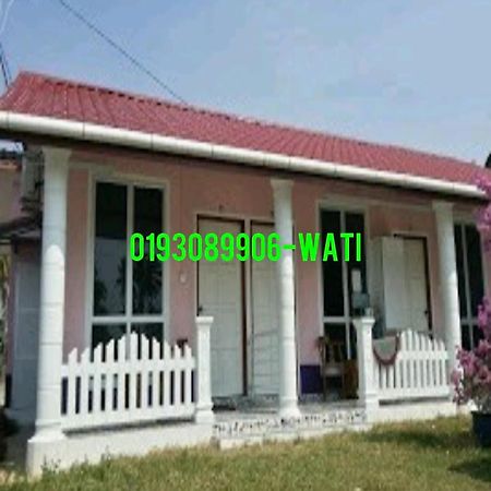 Iz Budget 2 Kampung Kuala Besut Buitenkant foto